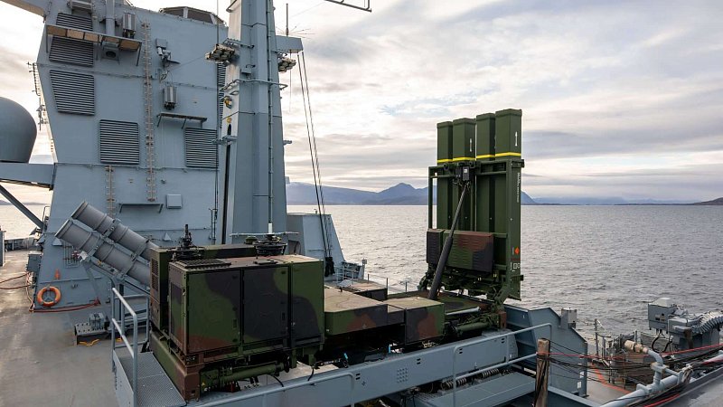 Система IRIS-T на борту фрегата класса F125, Германия